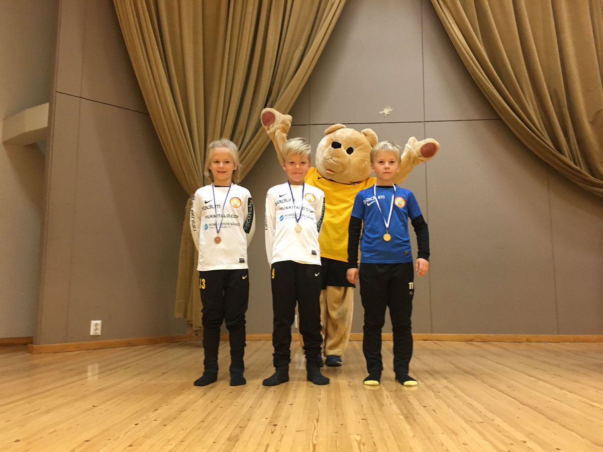 Taitomerkkejä <a href="/SPLTurku/">SPL Turun piiri</a> jaettiin !