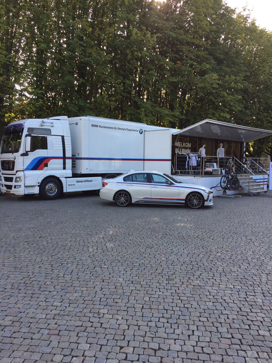 Vandaag wederom aanwezig als trotse partner van <a href="/zwanenbrrally/">Zwanenbroedersrally</a> op de Parade met oa de mobiele BMW Lifestyle Experience shop