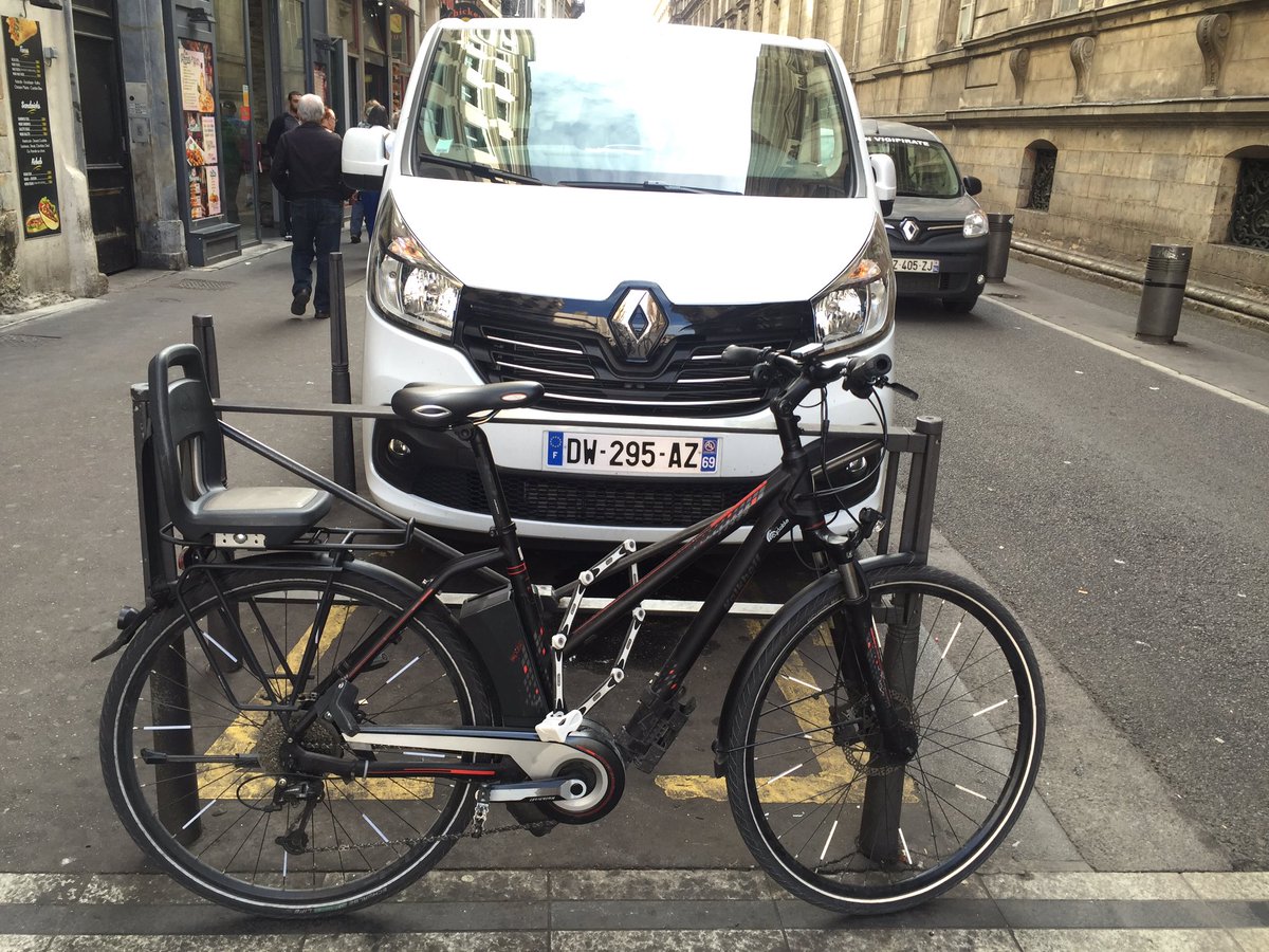 We were hoping to see more #eBikes on the road during this most recent #Euro research trip.  <a href="/kalkhoffbikes/">Kalkhoff-Bikes</a> sighting in #Lyon, France.