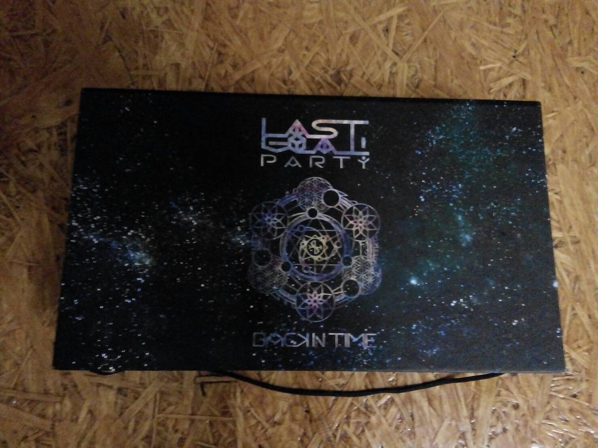 Yuk yang minat sama boxsetnya langsung hubungi CP yg ada dibio :)