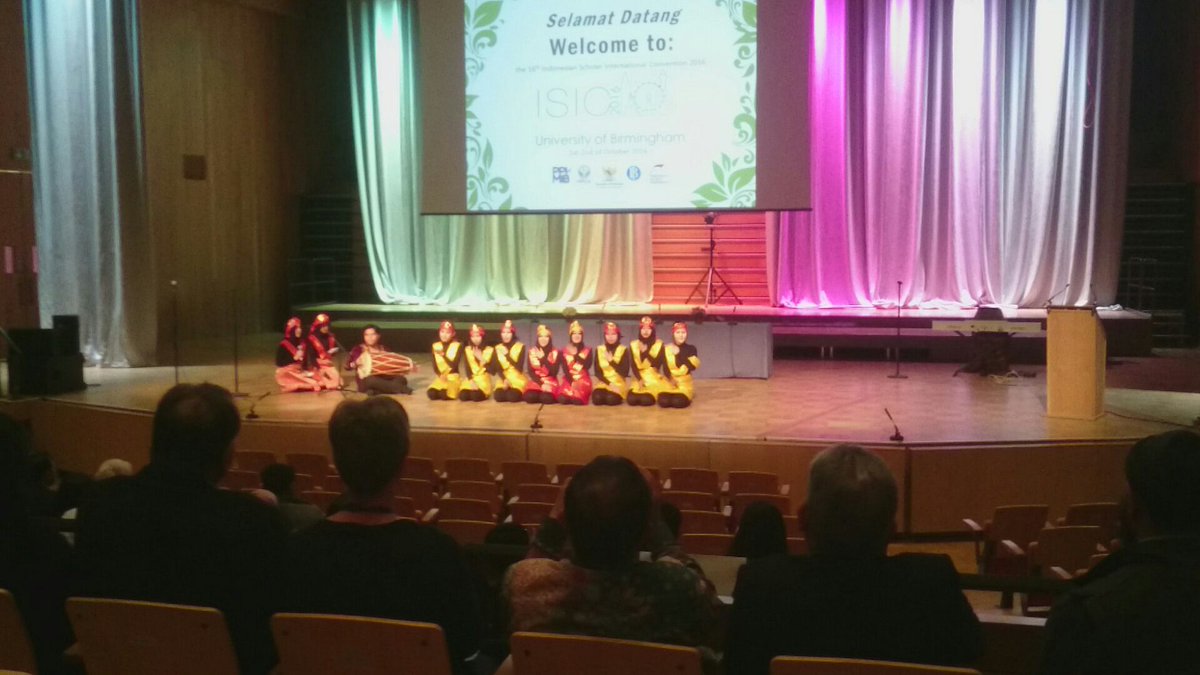 ISIC_UK's tweet photo. Opening act of Tari Kecak in #ISIC2016 https://t.co/BZqqp61eHW