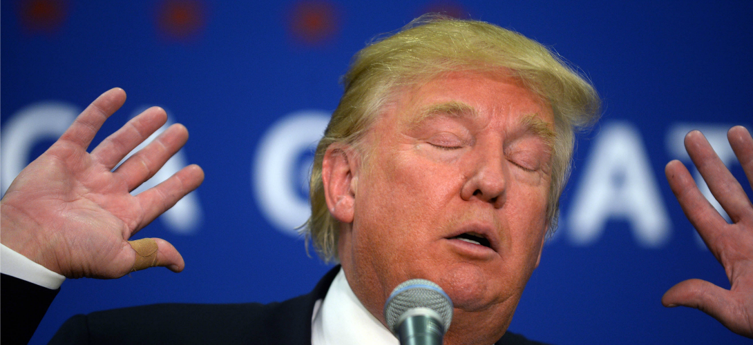 dorcel's tweet photo. En 2000, Donald Trump apparaissait dans une vidéo Playboy de porno soft https://t.co/memij5PzHf https://t.co/ksj74RaRk9