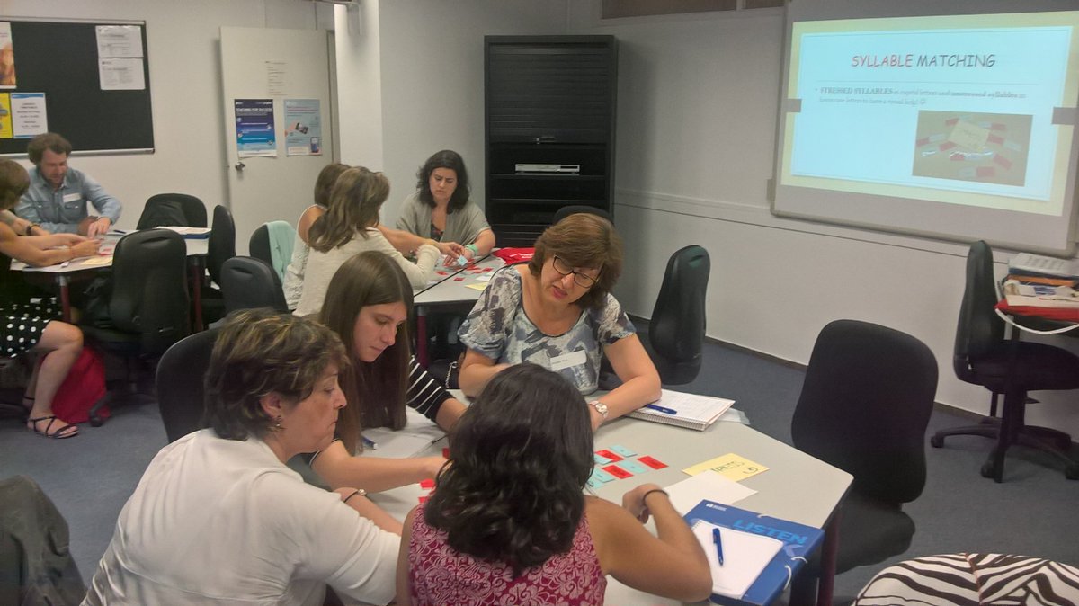 carmensan12's tweet image. Enjoying a Saturday morning session @esBritish #TFSonline #winacourse Getting students to work hard! :)