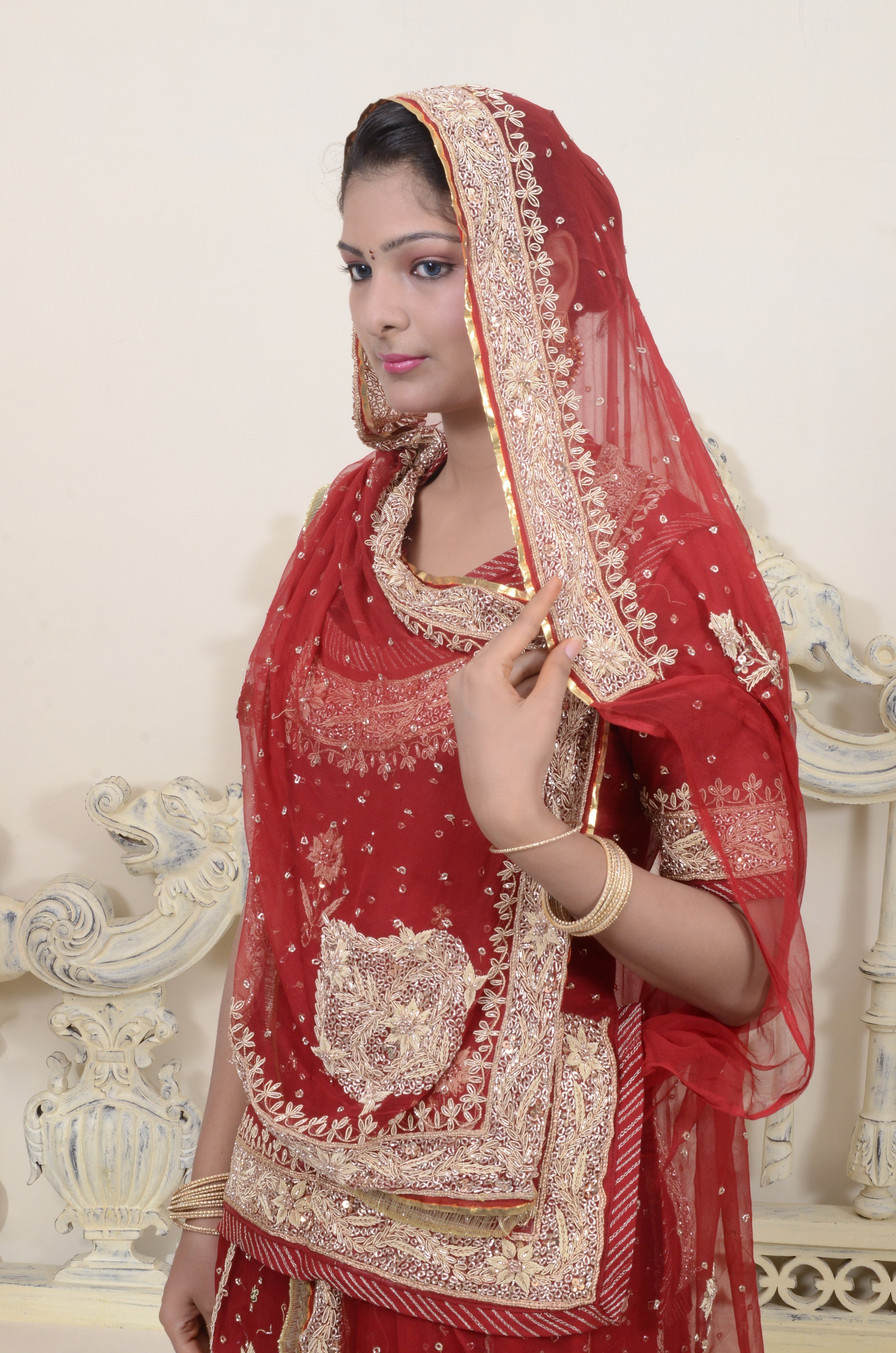 Rajputi red poshak online