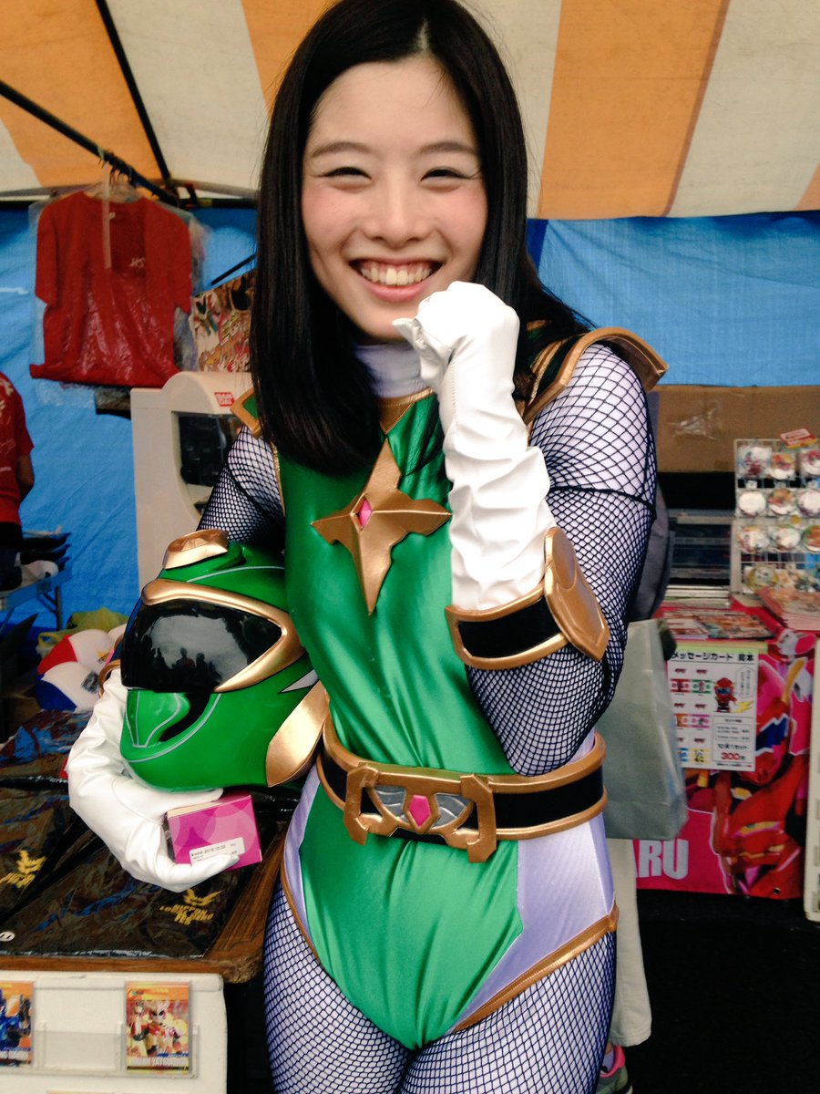 み*い様 未使用☆テイクオフ鎌倉☆三つ葉ツツジ×ドットエンブロイダリージャンパー Name: 小林柚葉⁠ ⁠ Top: #VIVIANO⁠ Bottoms: #vintage⁠ Bag