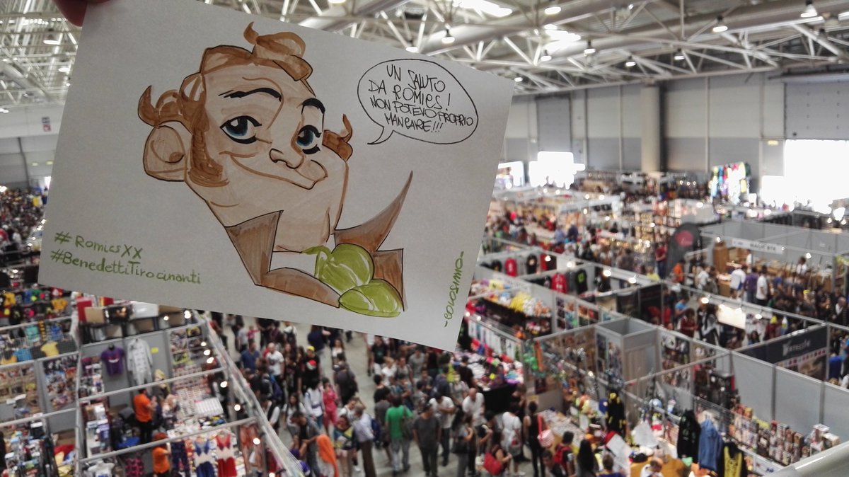 RomaxilGiubileo's tweet photo. Li abbiamo trovati! Indro, uno dei nostri #BenedettiTirocinanti, non poteva mancare a un evento come il #Romics  #RomicsXX https://t.co/zj131jgcxH