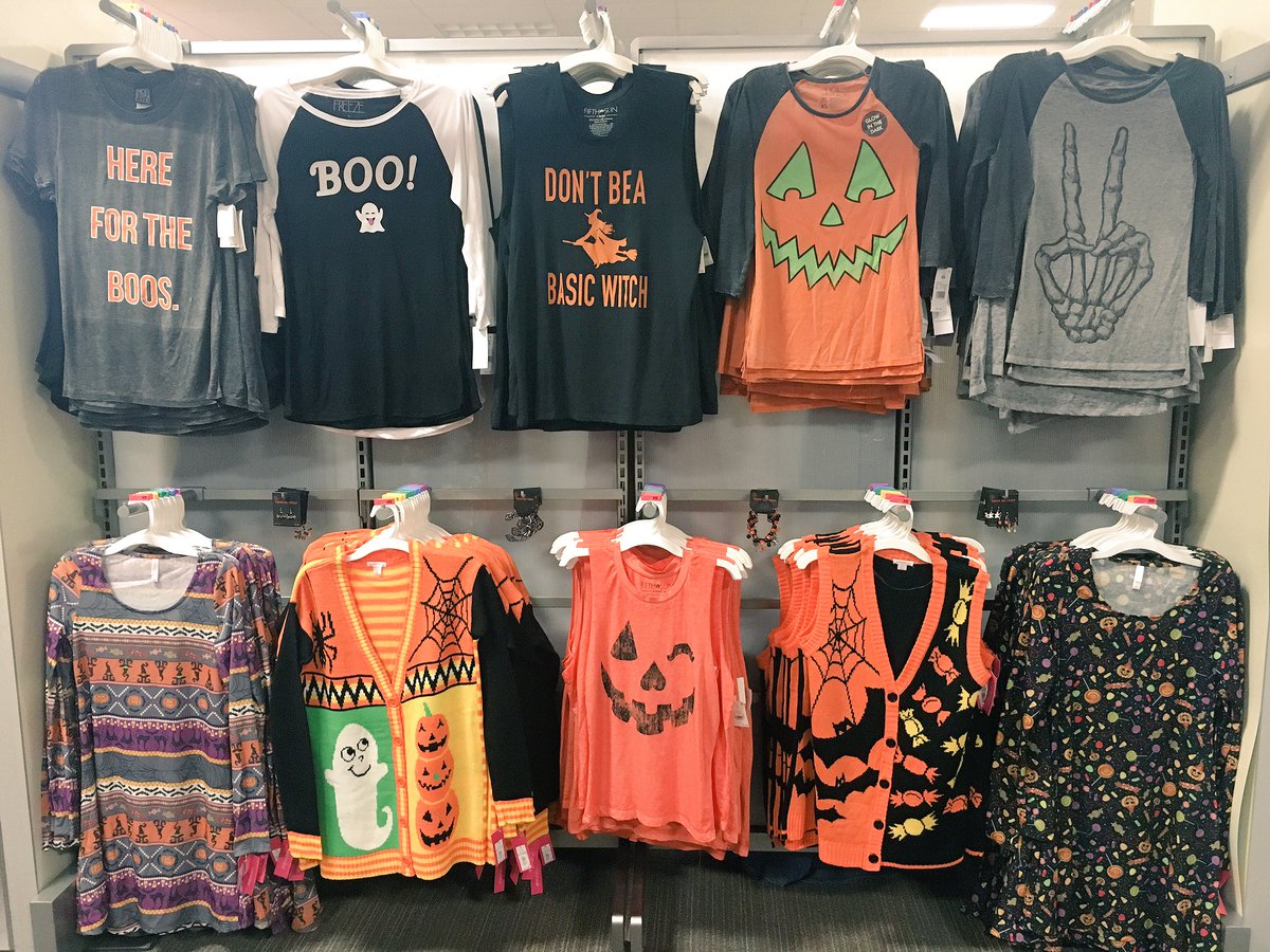 queenvml818's tweet photo. October 1st is here! Don't be a basic witch 🎃👻🌚 #target #vmtl #merchandising #Halloween https://t.co/2yRguZXM2K