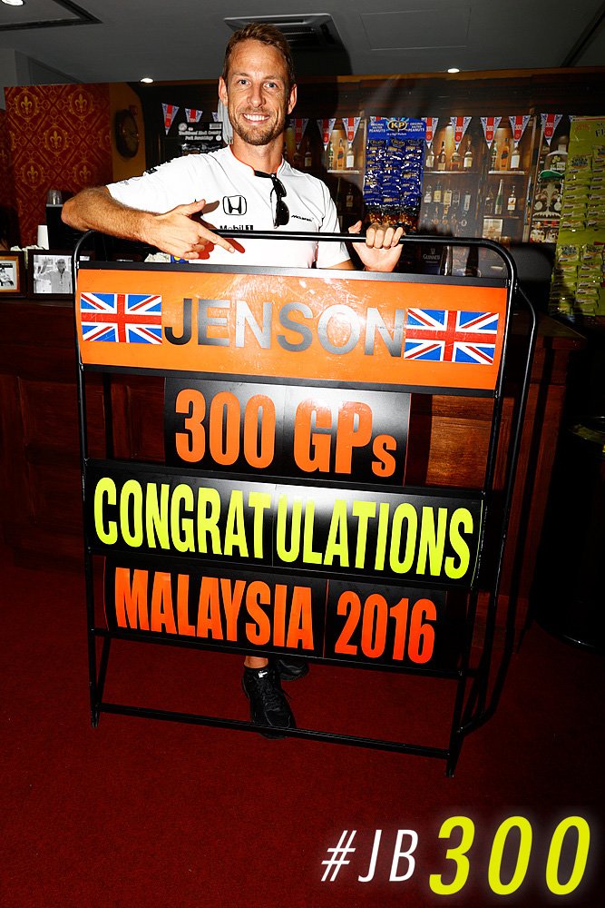 HondaRacingF1's tweet photo. In honour of the #DogAndButton for #JB300 weβve got a mini pub quiz for you. First question up next. Tweet your answers with #JB300PubQuiz https://t.co/PSDFGKbgD4