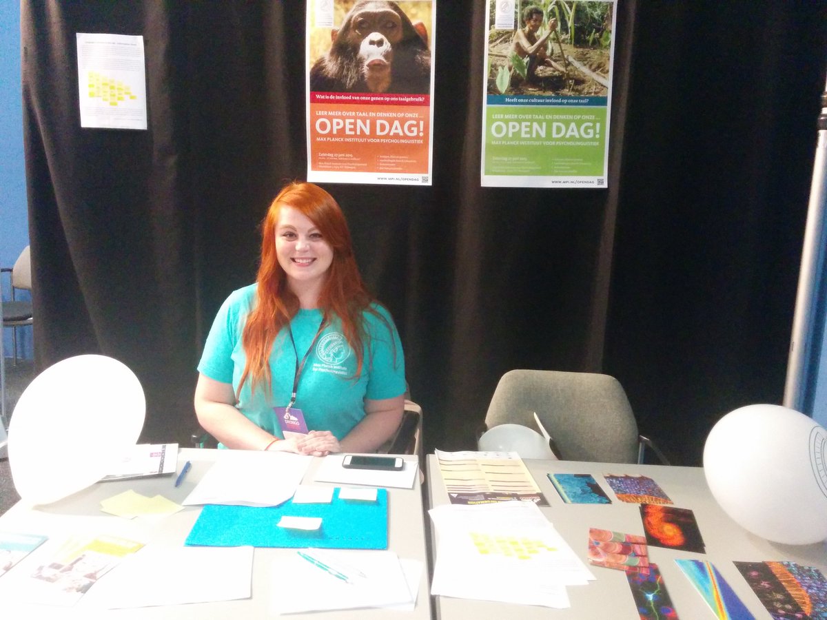 Limor_Raviv's tweet photo. Last chance to play the Language Evolution game at #DRONGO2016!
Make simple animals drawings and communicate them to your partner! @MPI_NL https://t.co/7WeKcPOpva