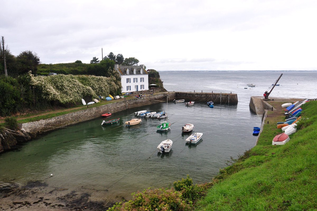 Prefet56's tweet photo. On ne résiste pas à l'envie de vous faire partager qq images de #Groix 😀 #miammorbihan #troudelenfer #pointedeschats #portlay #grandssables https://t.co/wJxCR0SUcN
