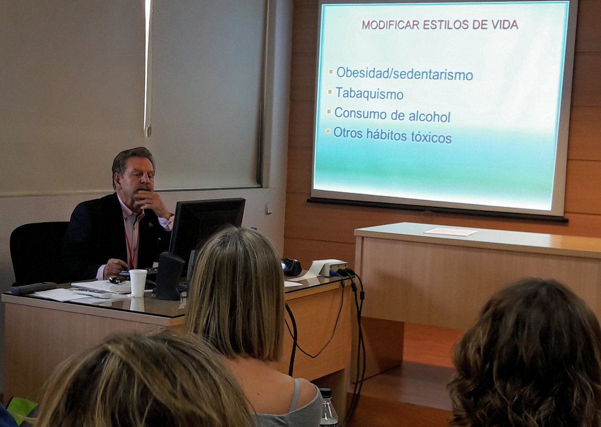 Perestupinya's tweet photo. "Absurdo que un psicólogo trate disfunción eréctil sin saber si paciente es diabético o sufre hipertensión" #sexologiapositiva @CLASES2016M https://t.co/AztnsT3n2Y