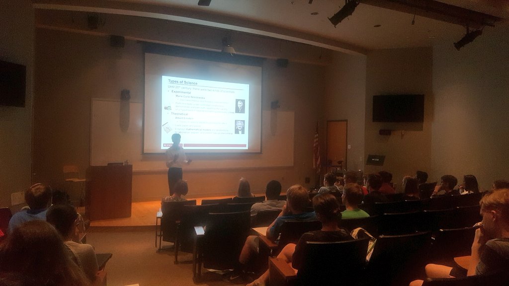 Kendall_edu's tweet photo. @NCSSMOnline students will work w/ a high performance super computer today.  #adayinthelife https://t.co/Wo70rdV1Og