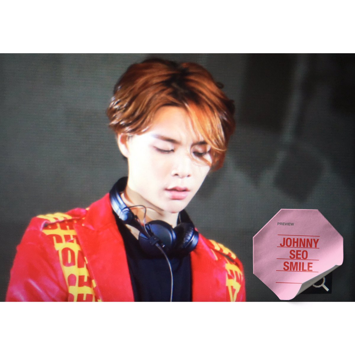 johnnyseosmile's tweet photo. 161001 SPECTRUM #Johnny YOU ARE THE BEST DJ EVER I SWEAR https://t.co/dYzFw944EE