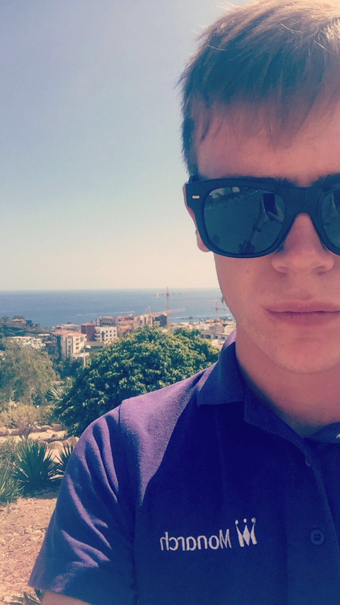 Luke_Conner's tweet photo. Just another day at the office☀️🙌🏼 #Monarch #DestinationHost #Sunshine https://t.co/qRWF2mHWzo