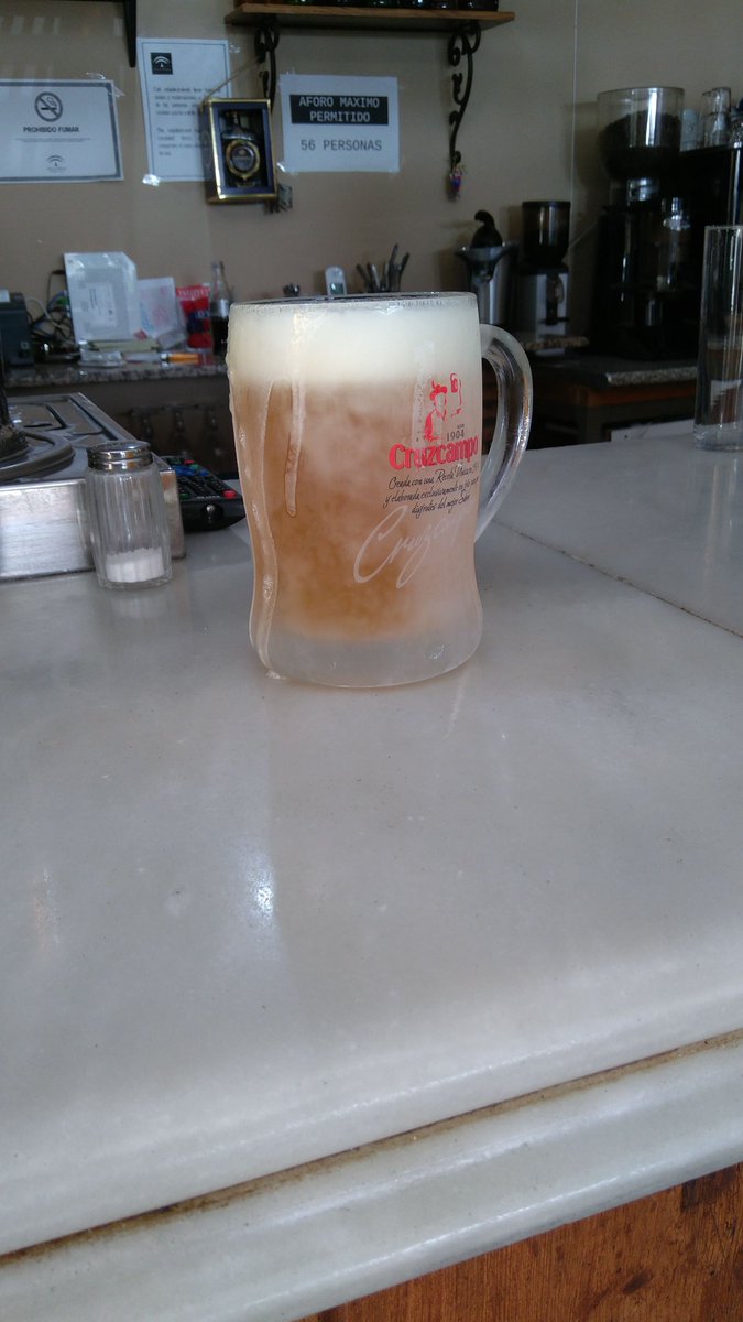 PepePitingo's tweet photo. @barral23 con esta calor si te dieran a elegir entre comerte un coño o una de estas. Eliges una de estas y lo sabes! https://t.co/qRCIOI8QF8