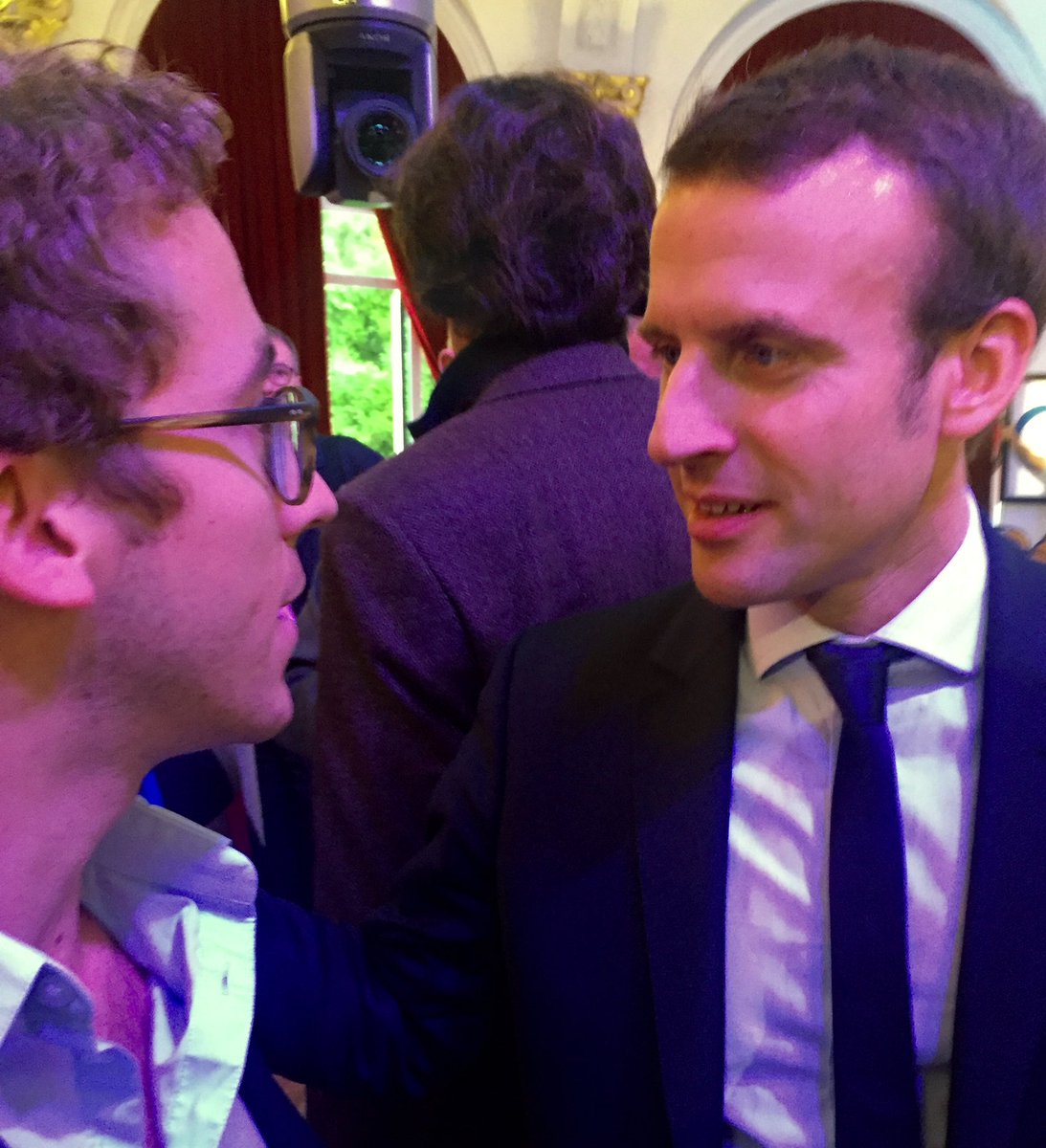 AlexHuckert's tweet photo. Comment améliorer la permanence des soins et redonner du temps aux médecins, tout un programme !

#PlanningDeGarde  #CHAM2016  #Macron https://t.co/0KvCW8wgPR