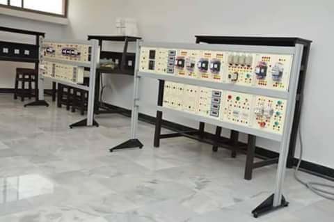 arhamzaib1's tweet image. #Electricalcircuit