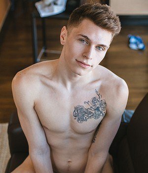Hay <a href="/Coltonhere/">Cole</a>
WoWnes It looks so young here