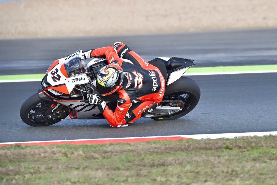 veronika__46's tweet photo. Orgogliosa, sempre di piΓΉ! π»
avanti cosΓ¬ @lorysava32 πͺπ»
#FrenchWorldSBK #Support32 https://t.co/FIB2NDYGQu