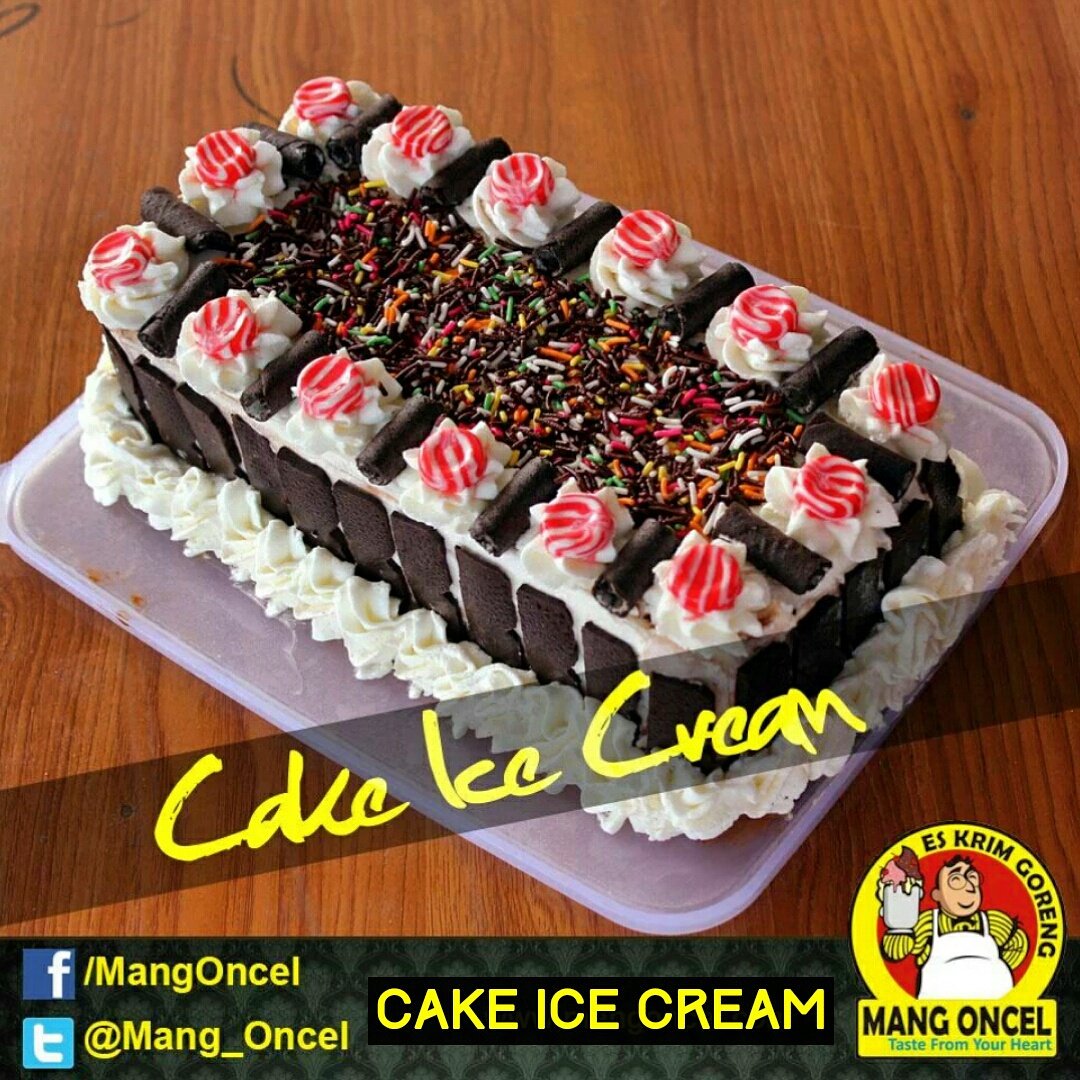 This is one delicious slice of life, ice cream cake, 100% made from ice cream, homemade by mang oncel 🍰