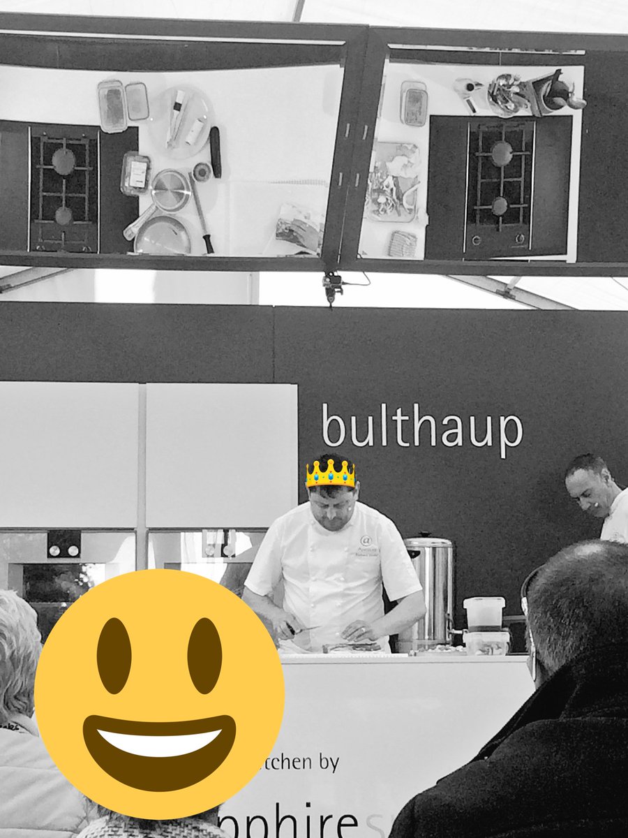 BoyzUnderDaHood's tweet photo. Watching @atangelas @powderhamfest getting his cook onπNext restaurant to visit #greatfood #foodfolk #local #lovestea #lamb #boyzunderdahood https://t.co/txxXMuzNnk