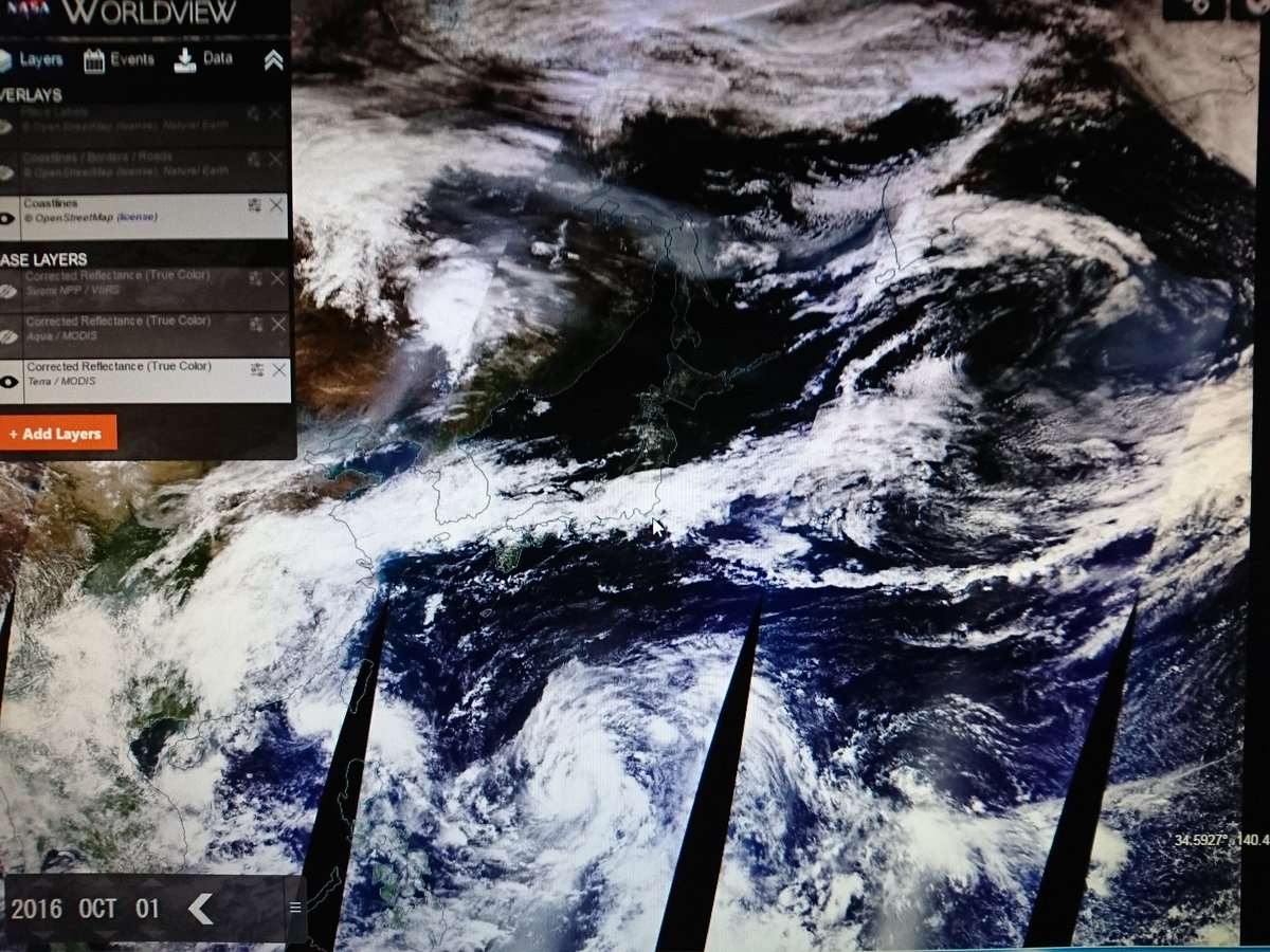 ALPHAtoZETAjpn's tweet photo. #NASA_WORLDVIEW #人工衛星画像 
#雲 #宇宙 
多数の同心円の一部が何重にも重なっているのが確認できる。 https://t.co/6YuZQOybDs