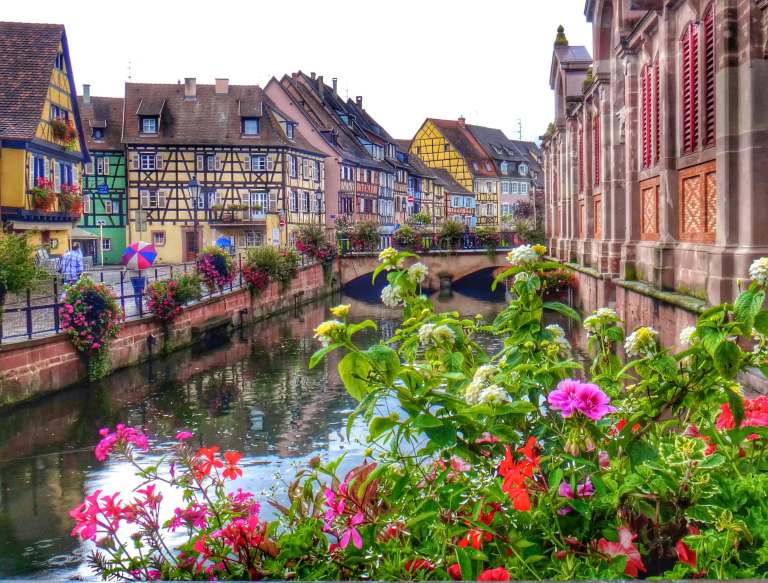 HudsonJessie15's tweet photo. #Travel Small Towns- Incredible Way to experience the magic of #Nature https://t.co/iLKUVVTA7U via @MillennialMagzz #Naturalliving  #Tourism https://t.co/0DwvwAnTB0