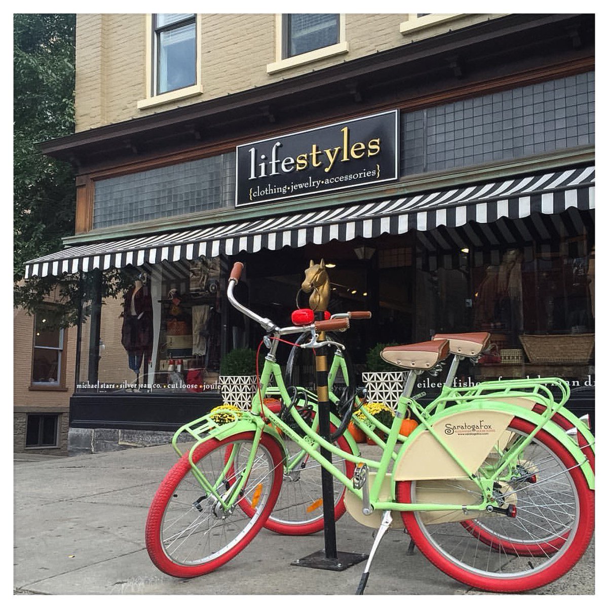 Get on your bike. . . head downtown! Thank you @ExploreSaratoga for the great shot and <a href="/UnionGables/">Union Gables</a> for providing easy access to #saratoga