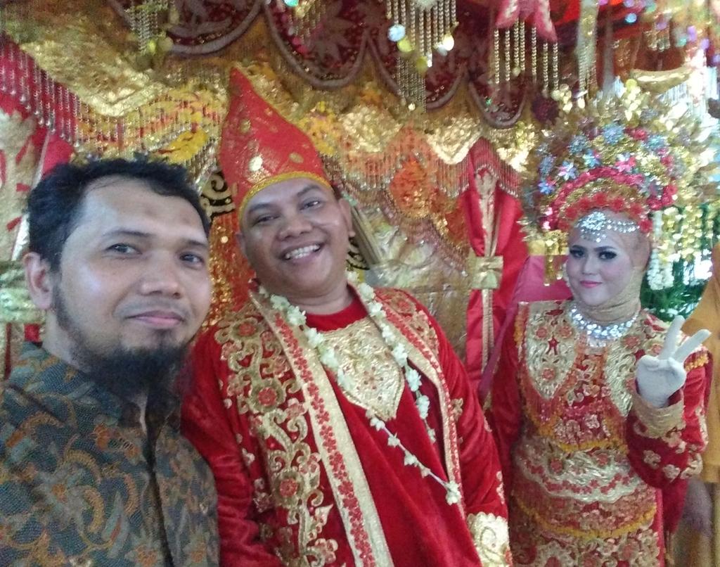 Barakallah Ketua <a href="/Genamdepok/">GeNAM Depok</a> bang <a href="/roktafiansyah/">Topson</a> semoga Sakinah Mawaddah Warrahmah.