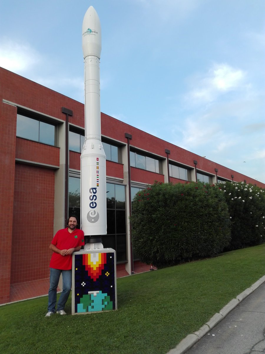 GAffinito's tweet photo. Da Tito a Vega, bellissima la Notte Europea dei Ricercatori. Grazie a @FrascatiScienza per la perfetta organizzazione dell'evento #ERN2016 https://t.co/YhvbsTYXGM