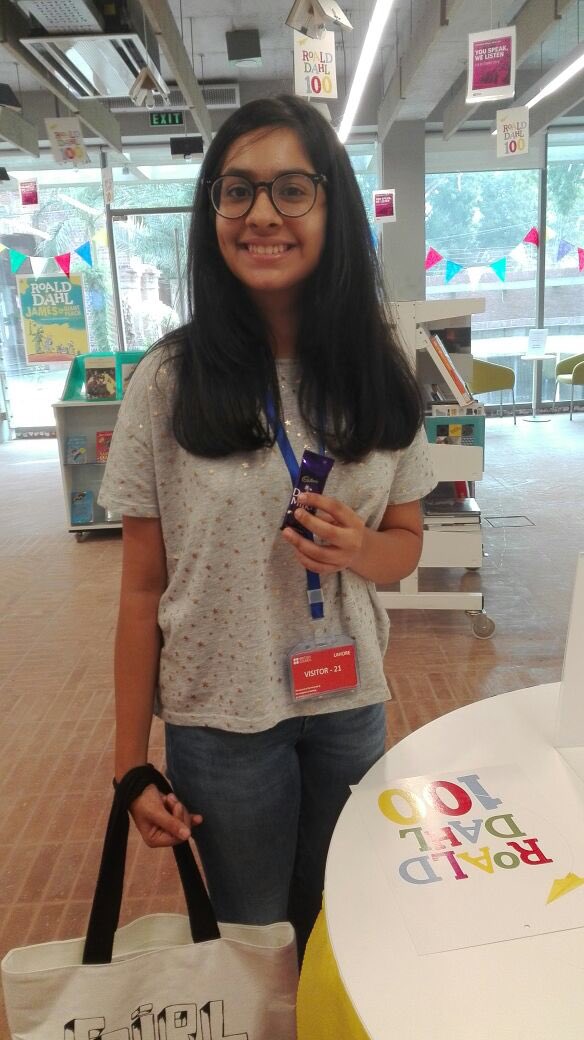 pkBritish's tweet photo. The very thrilled and adorable winner of our Roald Dahl trivia competition! #Dahl100 #librarylhr https://t.co/PQuBpVWjEx