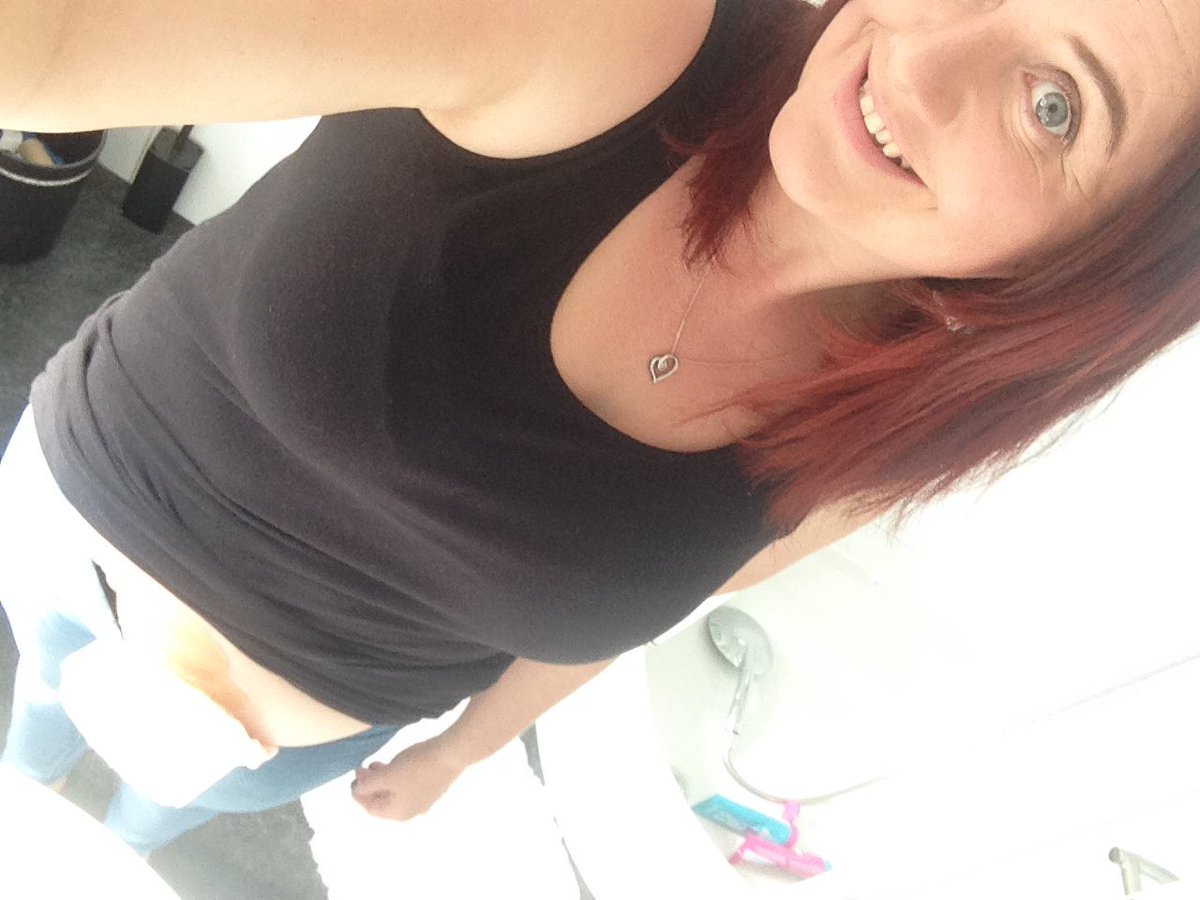 DonamiciMonster's tweet photo. Oh crap bags! Can't believe I'm doing this but.... Happy #WorldOstomyDay #ostomate #baglady #illiostomy #stoma #surgerywarrior https://t.co/ylChBI8llw