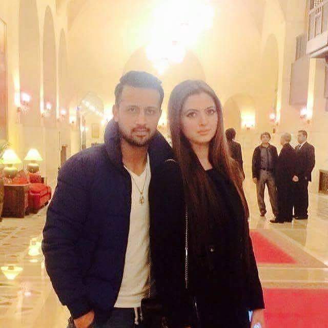 SarahHolics_'s tweet photo. The BEST couple I have ever seen!💓👫💓 https://t.co/wdURfDledN