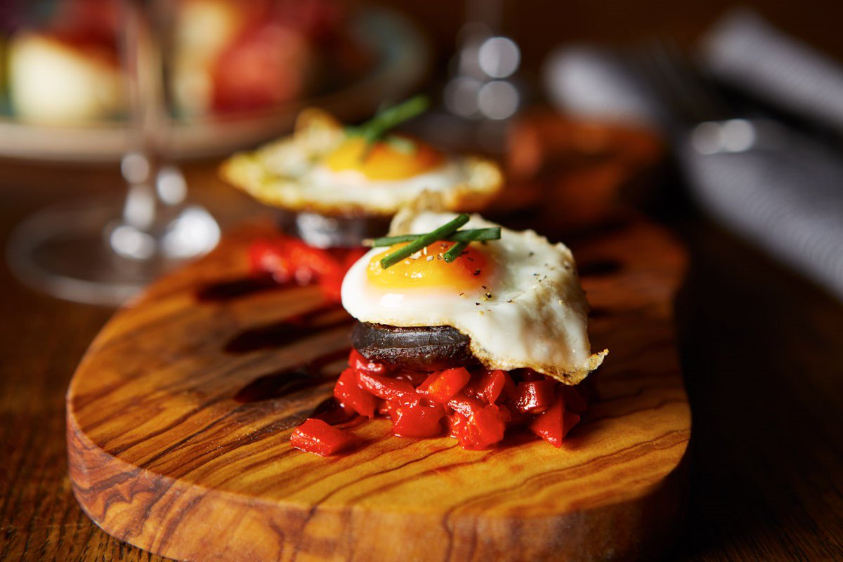 Delicious Spanish tapas only in La Vina Hale. Call on 01619281122 and book your table now.