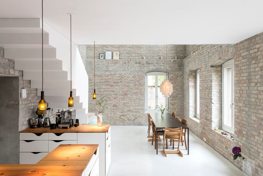 Contemporary Home Woven into Historic Architecture in Berlin architekturame