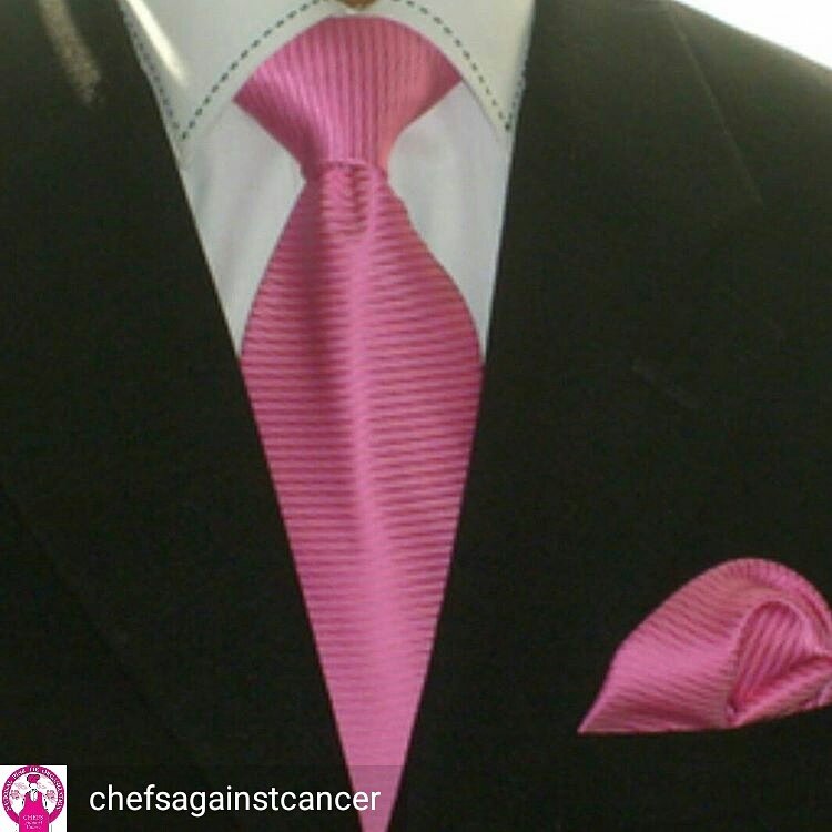 donaldcrutch's tweet image. #NationalPinkTieOrganization #NPTO October is #breastcancerawareness month Men supporting fight against cancer @MayoClinic @mayoclinicradio
