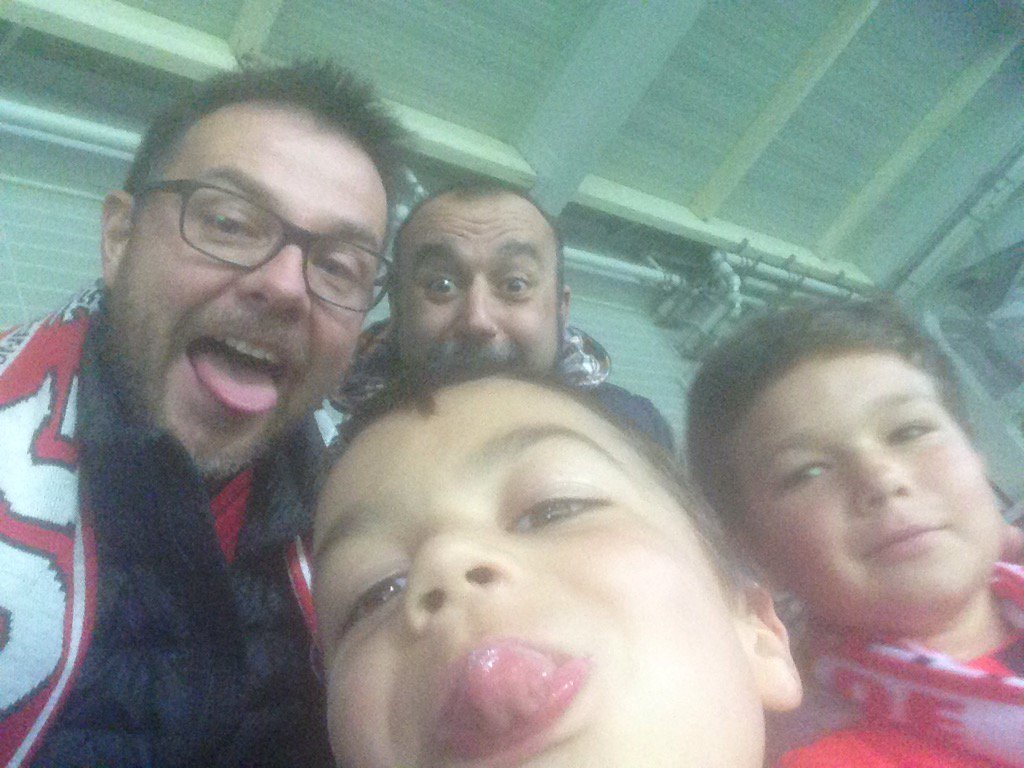 SebVarrasse's tweet photo. #wearelosc Derniers mais Lillois à jamais! Allez le LOSC!!!! https://t.co/uR6z3J1tLZ
