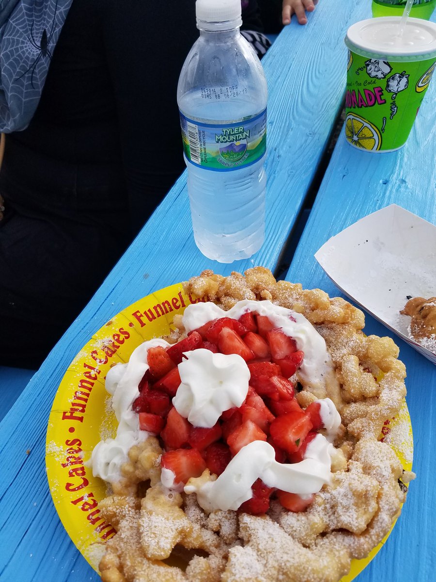 TylerMountainW1's tweet photo. Fall fun #wexford #FallShuffle https://t.co/iZDICRyW9v