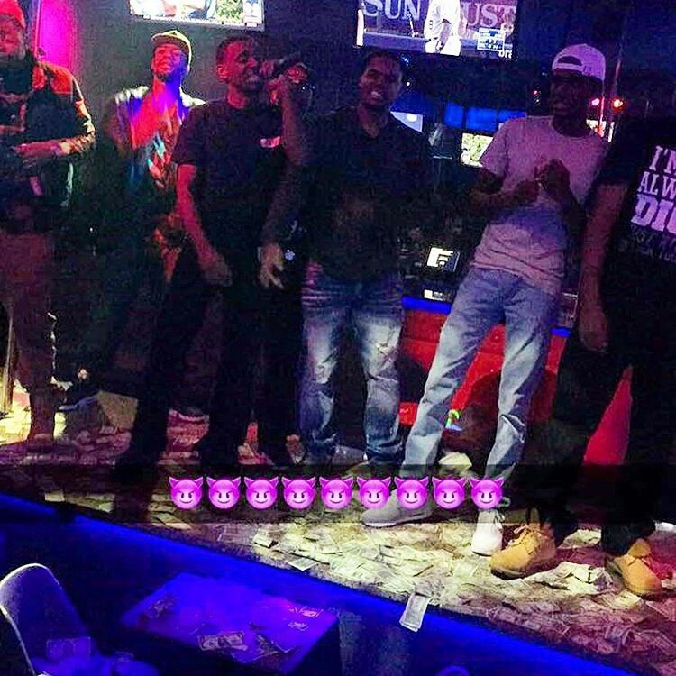 A1Ace1's tweet photo. @duffgetit @ceobishop #A1Chase #Gknow #A1TG #RealNiggaz In the Building!!! https://t.co/7PGXoJqiQk