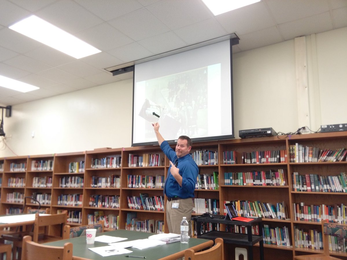 kung_johnson's tweet photo. The Blinnja showing off his skills with the magic arrow board. #VCSScience https://t.co/LcGV7raJZD