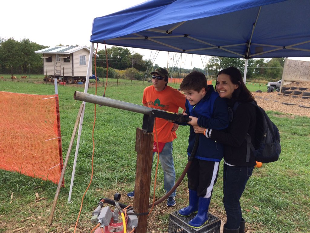 PresidentBeard's tweet photo. Is the future First Family making a political statement with the pumpkin cannon in Sunbury?! #electthebeard #PumpkinBeard -BH https://t.co/3JfHoHQTXR