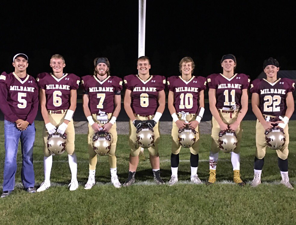 CodyDockter's tweet photo. No other way to end a homecoming without a w #5-1 https://t.co/v5uAHHdT2N