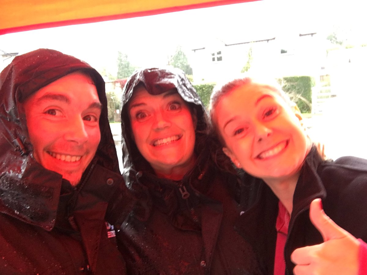 Costa_Express's tweet photo. Packing down in the rain https://t.co/YDyq7DmyJL