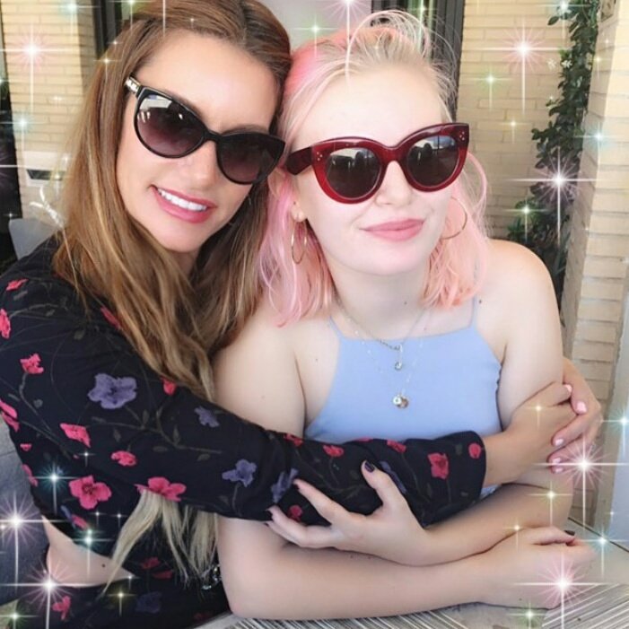 SusanHolmesArmy's tweet photo. Beautiful Susan and her daughter, Grace ❤ https://t.co/iwCD53NUNr