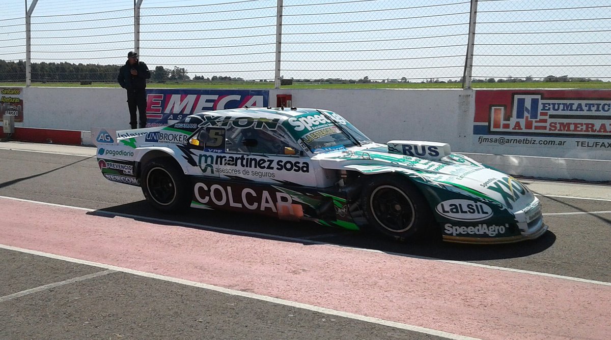 <a href="/AgustinCanapino/">Agustín Canapino 🇦🇷</a> sale de boxes en los entrenamientos de TC