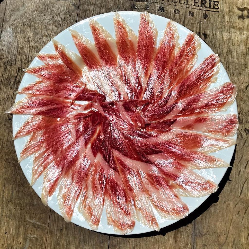 #schinkenporn <a href="/winevibes/">WineVibes</a> #berlinfoodweek #winevibes #kjber2016