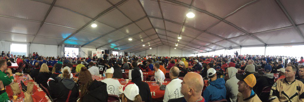 brownmidtown's tweet photo. 1,800 road hockey players raised $2.5m for cancer research#GameOnCancer https://t.co/d2yBmnDMjP