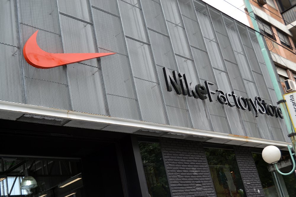 outlet nike corrientes