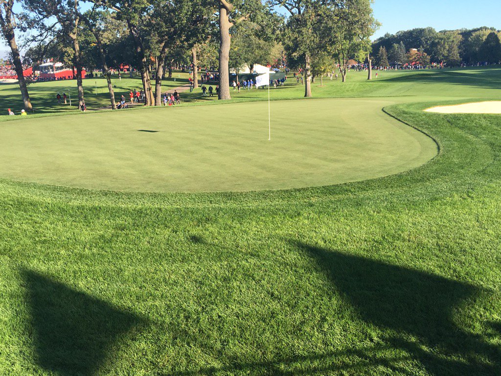 HopTEK86's tweet photo. Is this a good seat?   #commitearly #ihatecrowds https://t.co/uKtVrlloZQ