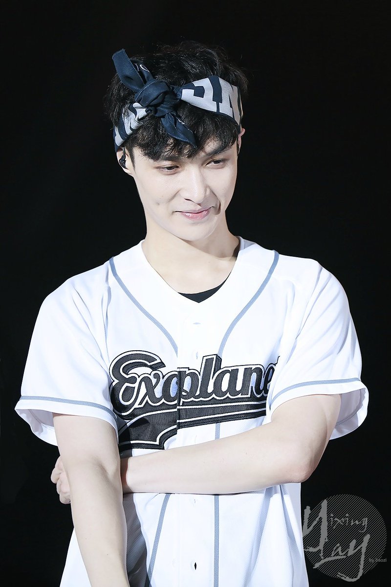 LAY9107's tweet photo. 160930 EDUHZ. Baozi
https://t.co/zn1UE1fv5w
https://t.co/0uJAbxdor5
https://t.co/31tZPdNuLj https://t.co/9RevrFfC8T